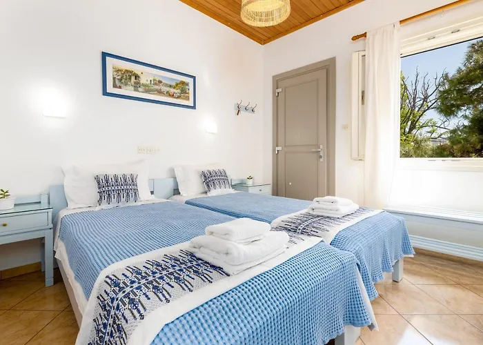 Hotel Dina