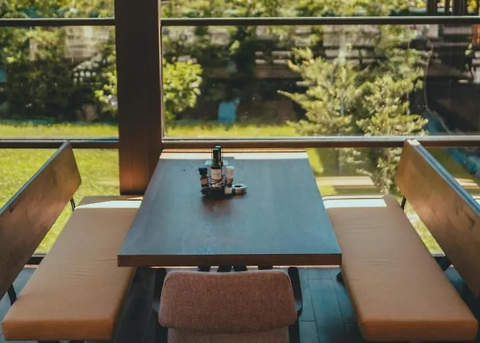 Delta Est Hotel & Restaurant
