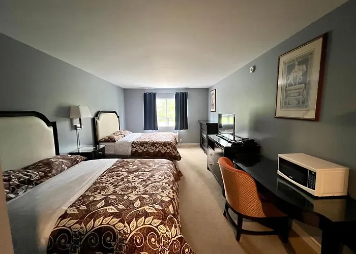 Hwy 17 Hotel