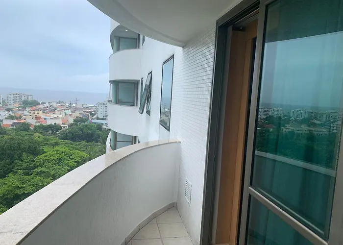Lindo Flat Na Barra Da Tijuca Com Vista Para O Mar