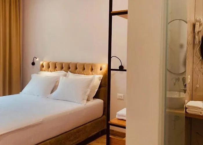 Merly Hotel Permet