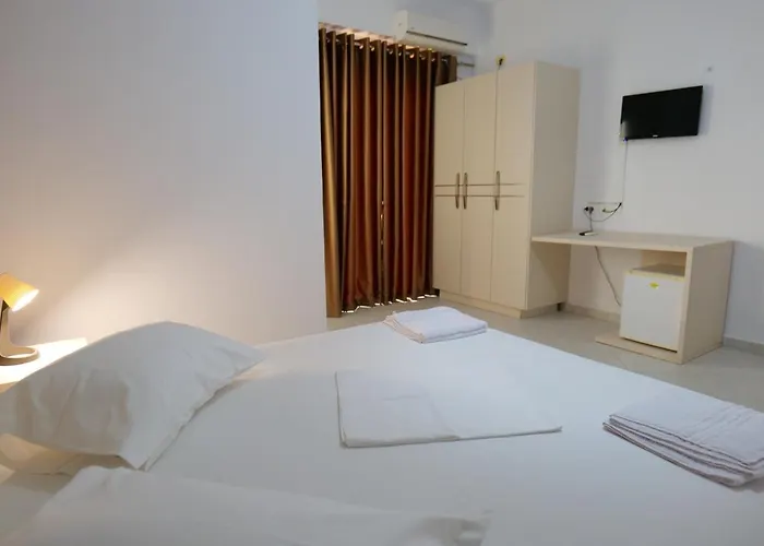 Saranda Inn Rooms & Apartments