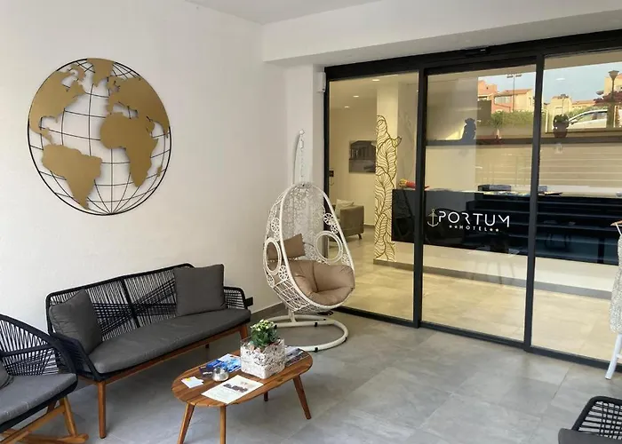 Hotel Portum
