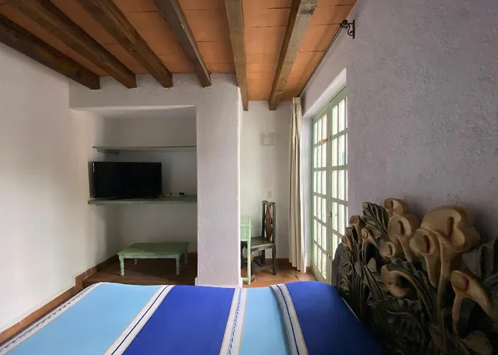 Casa Arbol Hotel