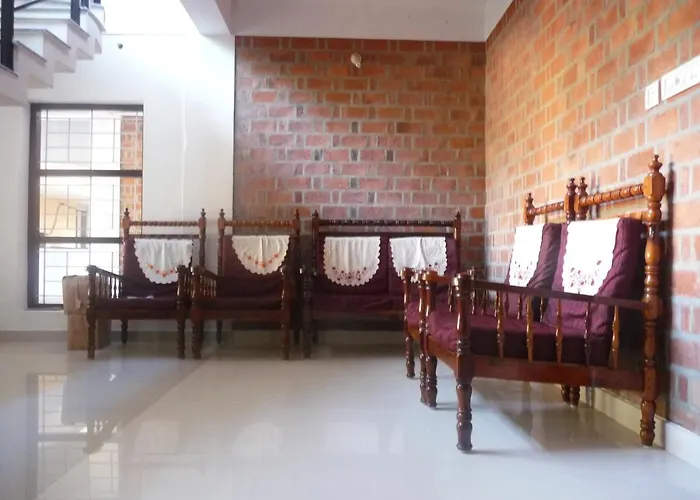 Hotel Peacock