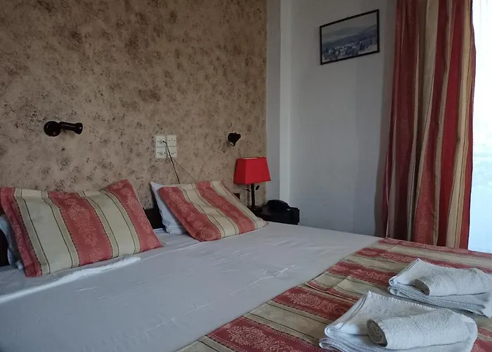 Elvira Hotel