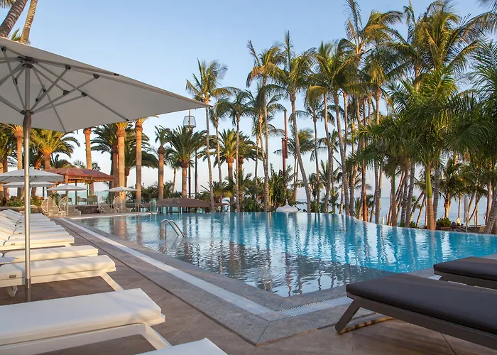 Hotel Fariones