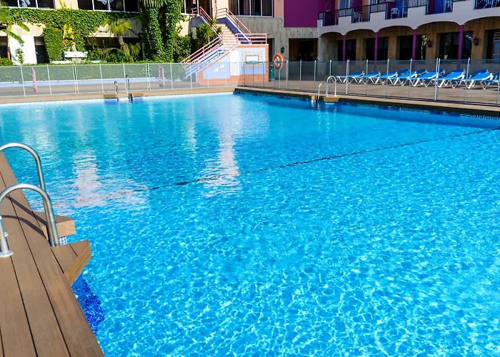 Hotel Monarque Cendrillon