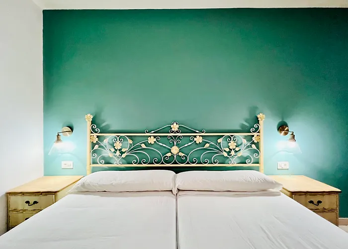 Apartamentos Frontera