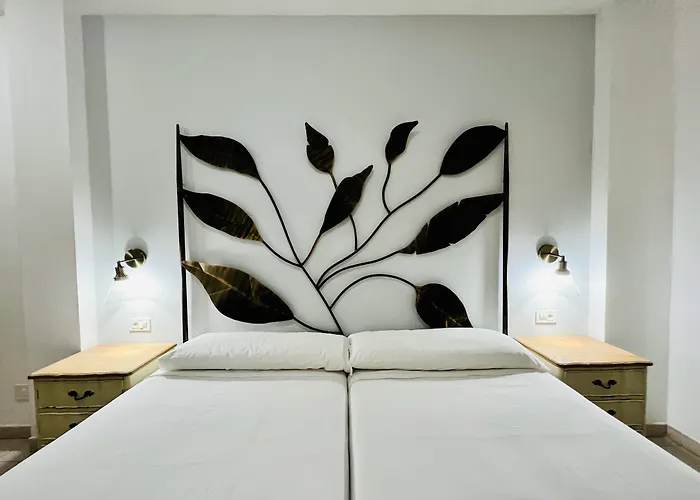 Apartamentos Frontera