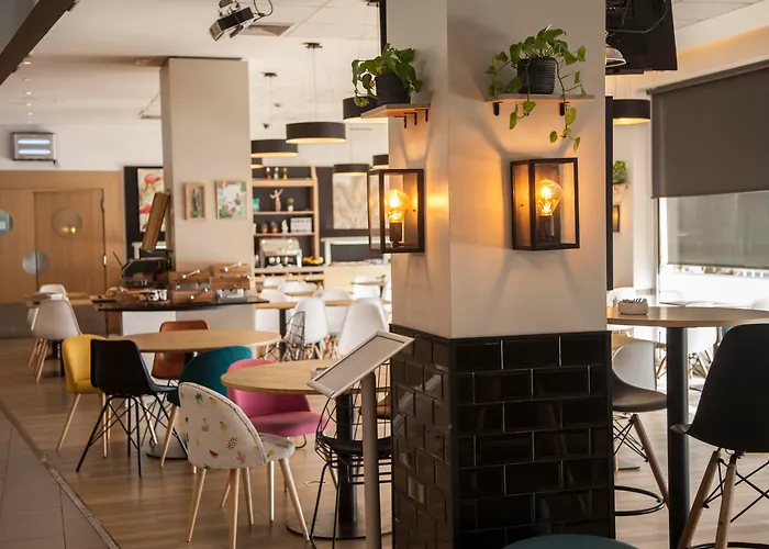 Travelodge Bcn Cornella Fira