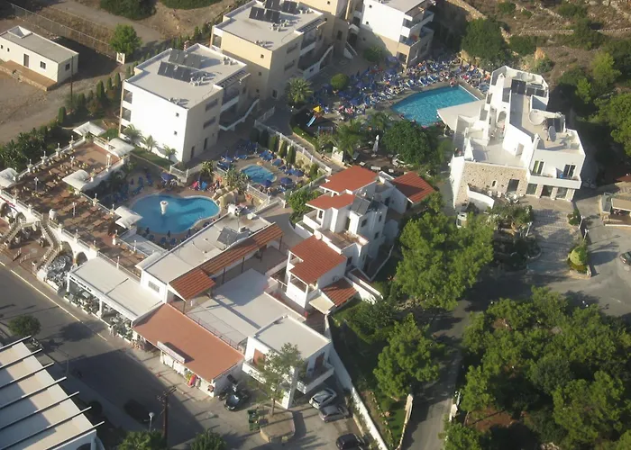 Pefkos Beach Studios & Apartments