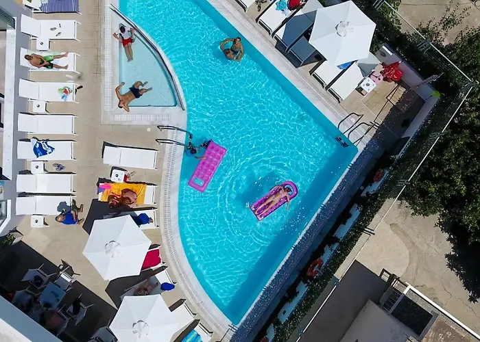 Agrelli Hotel & Suites