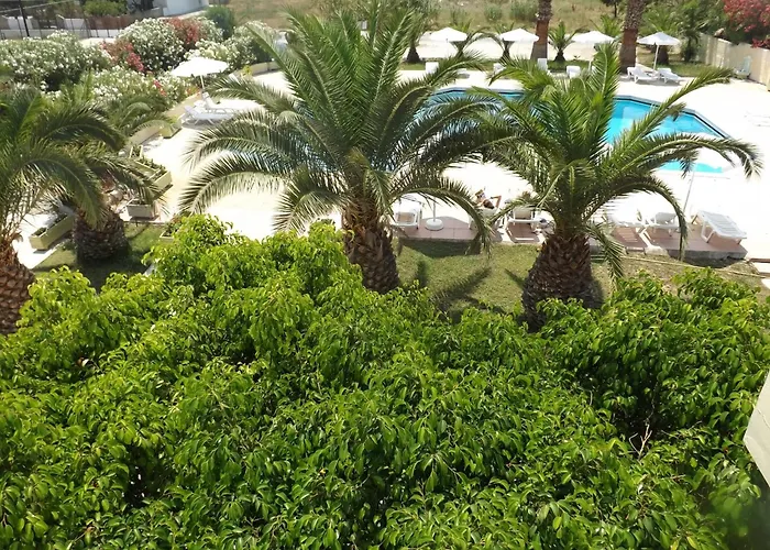 Leonidas Hotel&Studios
