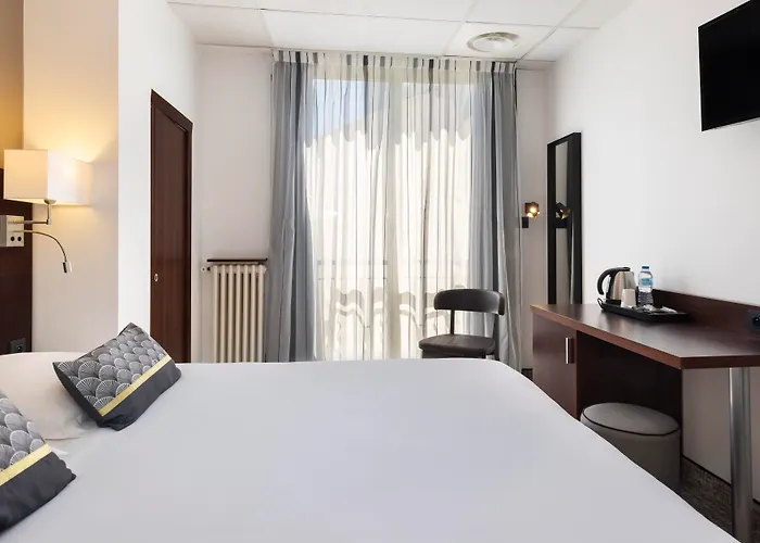 Hôtel Locarno Nice