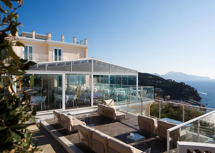 Villa Fiorella Art Hotel