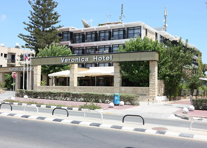 Veronica Hotel