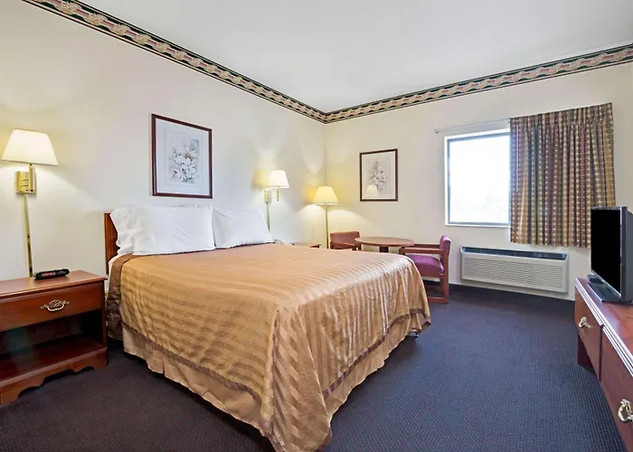 Travelodge By Wyndham St. Louis