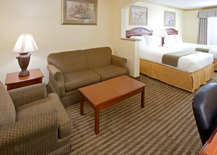Holiday Inn Express Lake Worth Nw Loop 820 By Ihg