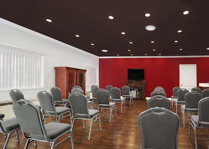 Ramada By Wyndham Torrance