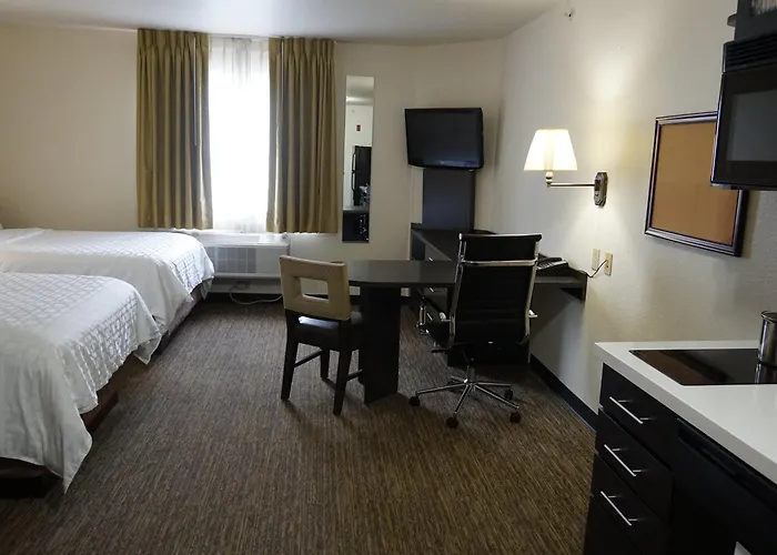 Candlewood Suites Tulsa
