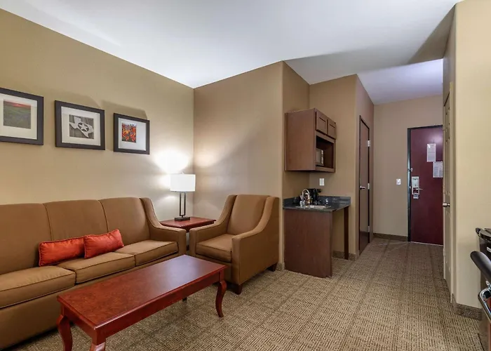 Comfort Suites Ennis