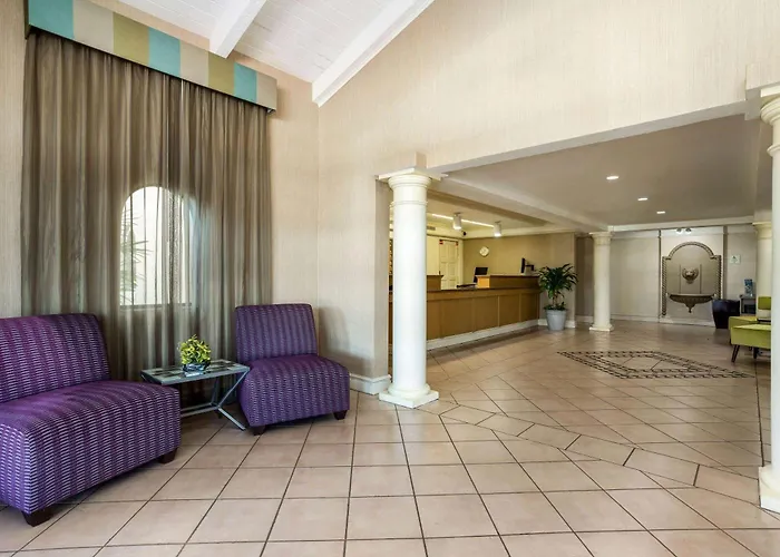 La Quinta Inn Tampa Airport Stadium Westshore