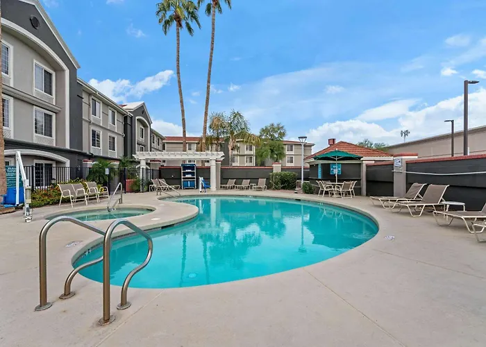 La Quinta Inn & Suites By Wyndham Phoenix Scottsdale