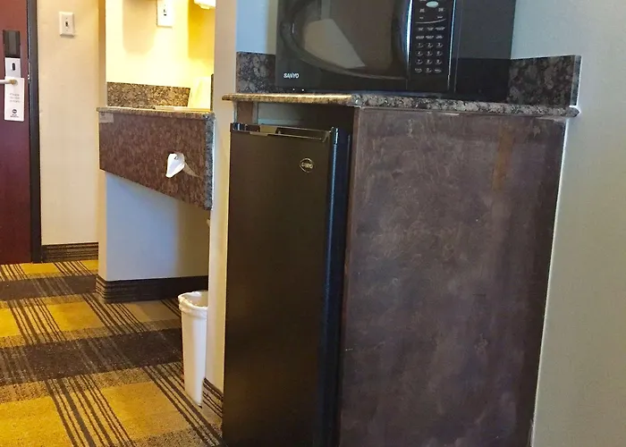 Best Western Lockhart Hotel & Suites