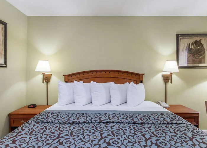 Days Inn By Wyndham Ormond Beach