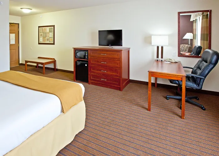 Holiday Inn Express Grand Rapids Southwest By Ihg