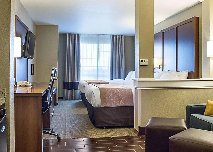 Comfort Suites Minot South