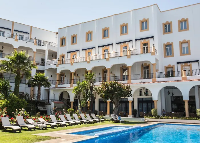 El Minzah Hotel