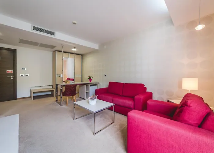 Hotel & Apartments Hec Residence