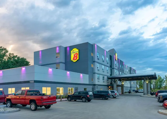 Super 8 By Wyndham Winnipeg East Mb