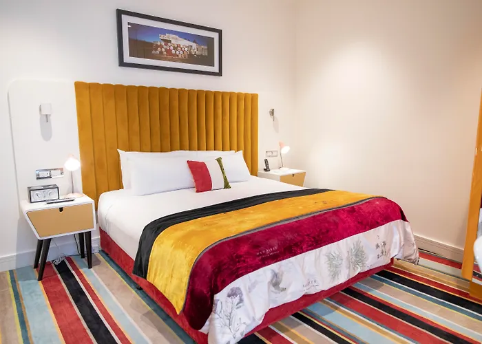 Hotel Debrett
