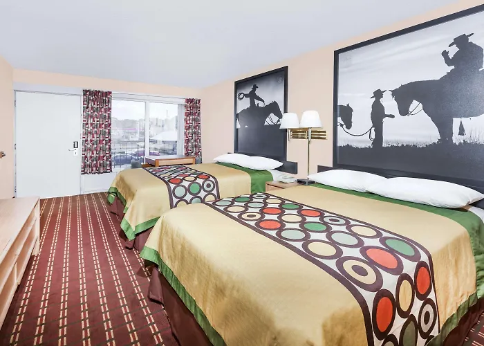 Super 8 By Wyndham Longview/I-20