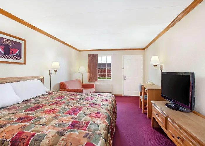 Days Inn By Wyndham Auburn
