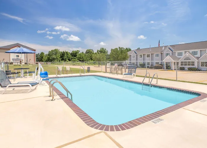 Microtel Inn & Suites By Wyndham Broken Bow