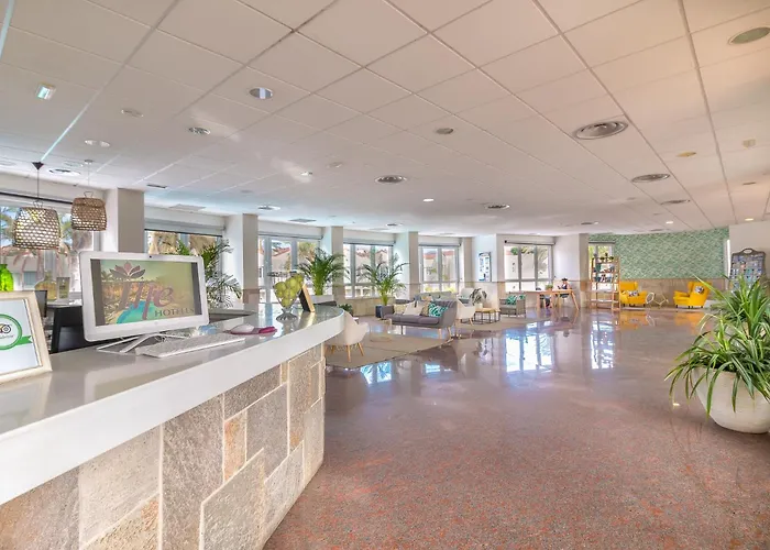 Hotel LIVVO Koala Garden