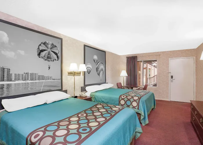 Super 8 By Wyndham Decatur Priceville