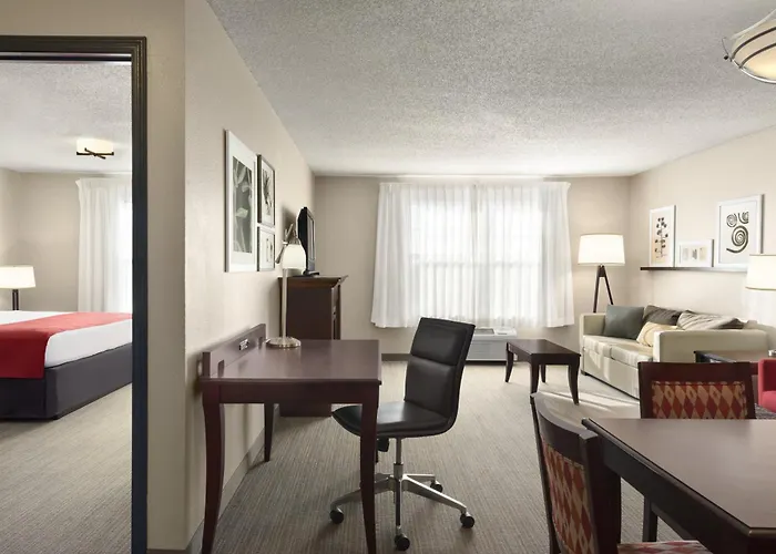 Country Inn & Suites By Radisson, Kansas City At Village West, Ks
