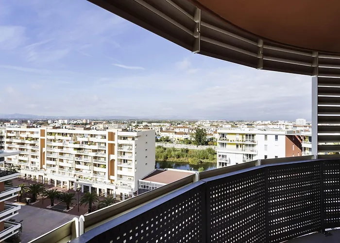 Appart-Hôtel Mer&Golf City Perpignan Centre