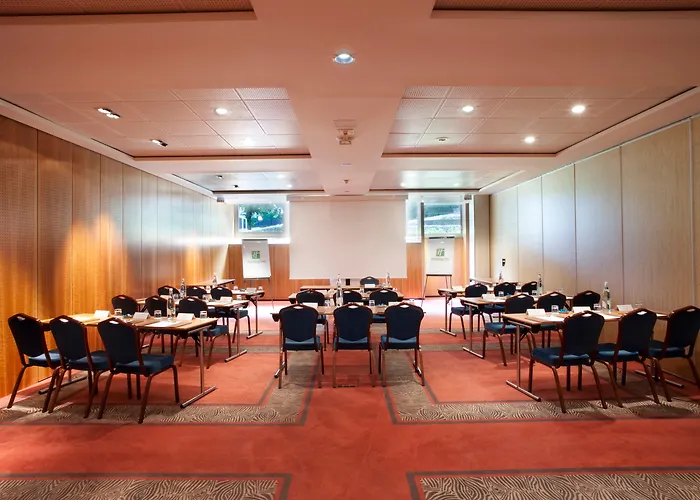 Doubletree By Hilton Paris Bougival
