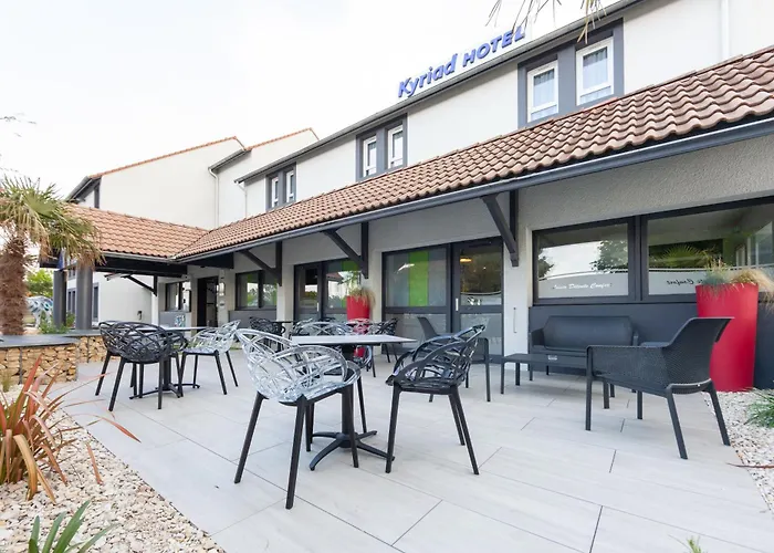 Kyriad Niort-Espace MendesFrance