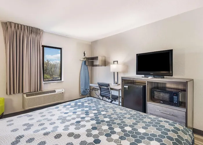 Sonesta Essential Des Moines