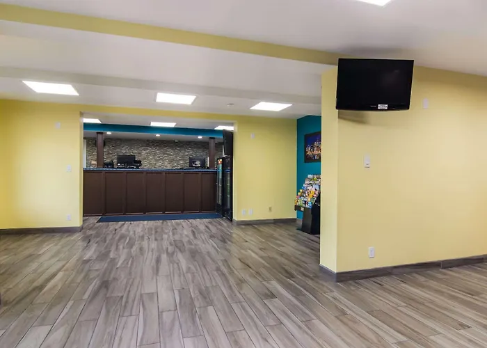 Rodeway Inn & Suites Monroeville-Pittsburgh