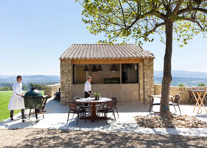 Mas des Herbes Blanches Hôtel&Spa – Relais&Châteaux