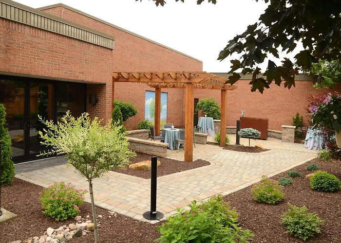 Doubletree By Hilton Hotel Syracuse