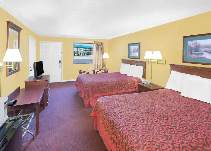 Days Inn By Wyndham N Little Rock East